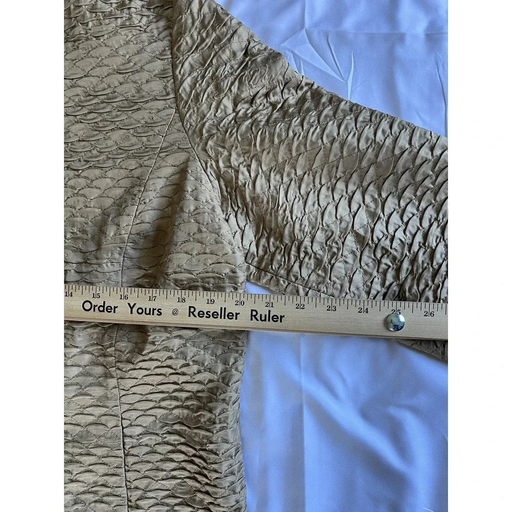Laura Ashley Jacket Womens Medium Tan Quilted Silk Blend Textured‎ Dressy Blazer